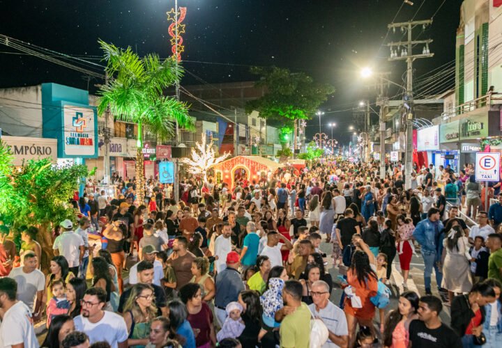 Conceição do Coité abre o maior Natal da Bahia e reúne mais de 15 mil pessoas na primeira noite do Natal Coité 2025