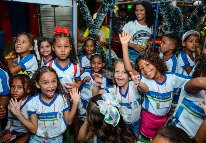 Caravana da Magia leva 4.776 alunos para vivenciar de perto o encanto do Natal Coité