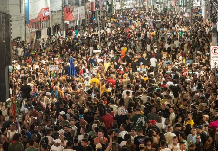 MAIS DE 300 MIL PESSOAS: COITÉ FOLIA 2026 ENCERRA COM RECORDE E MULTIDÕES NA AVENIDA